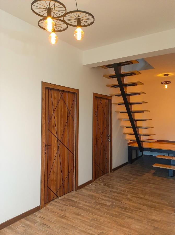 Yengibar's Family House